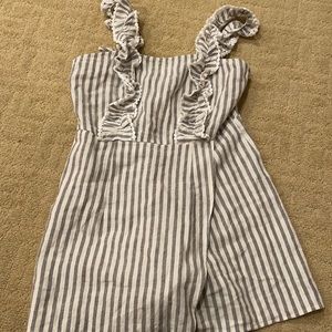 Size small olivaceous dress